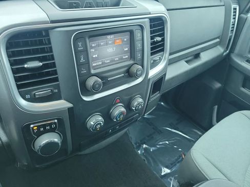 Used 2024 RAM 1500 Classic SLT image 28