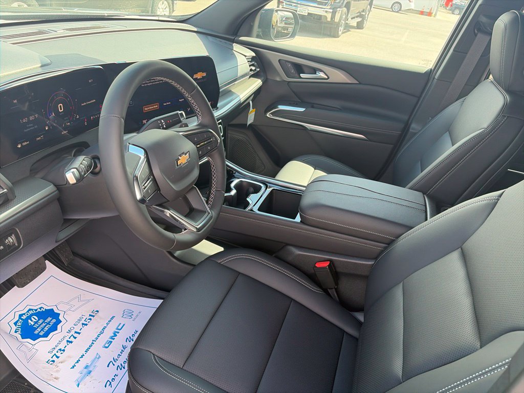 New 2027 Chevrolet Traverse LT w/ Sun and Wheel Package AWD/4WD image 16