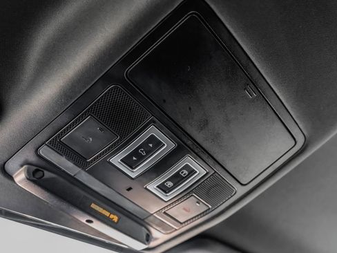 Used 2022 Land Rover Defender 110 X-Dynamic HSE image 30