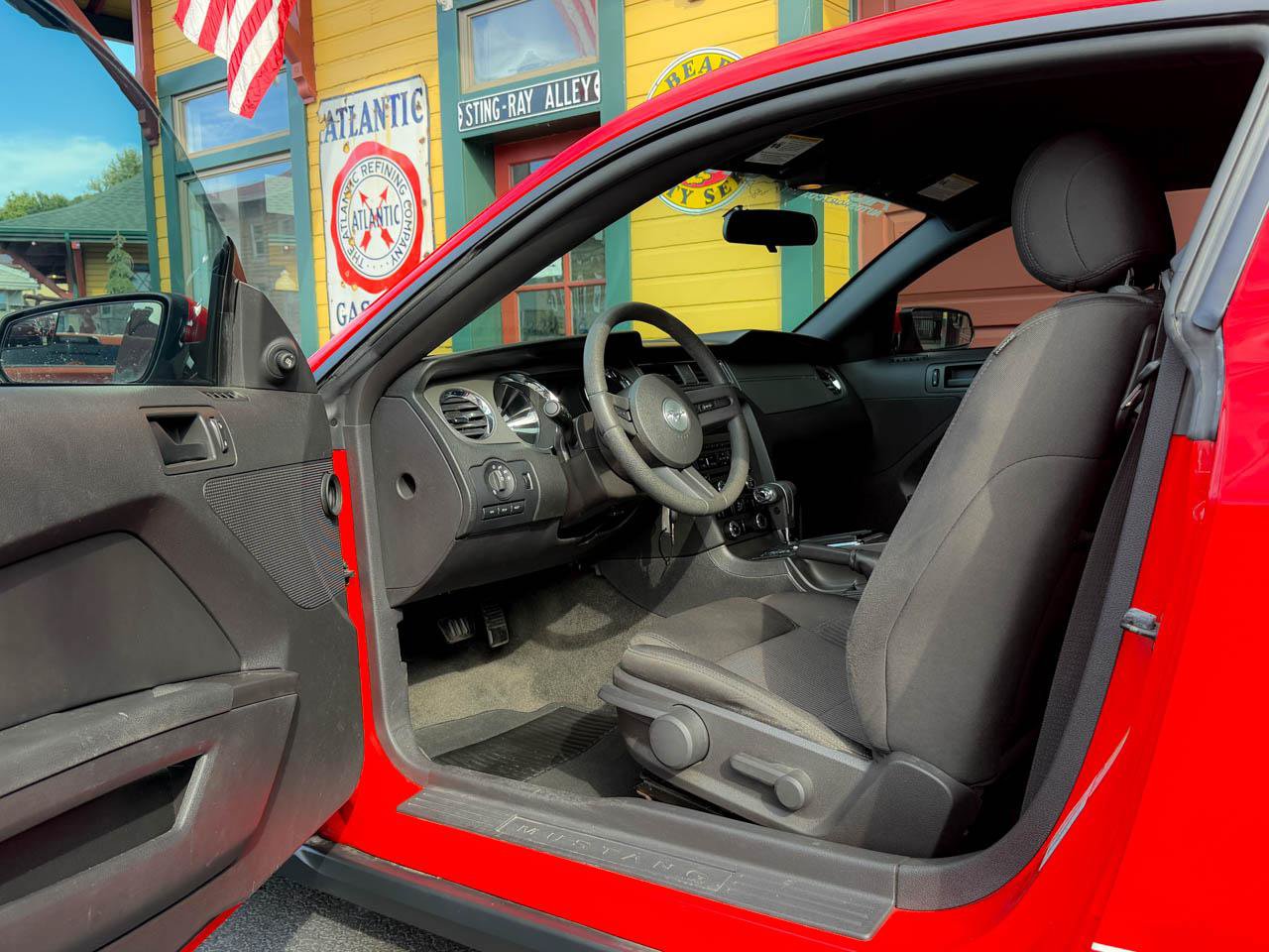 Used 2012 Ford Mustang GT RWD image 14