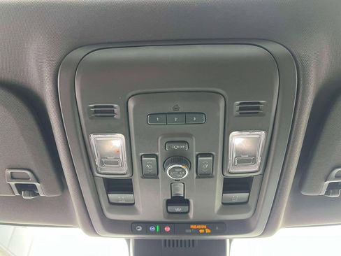 Used 2023 GMC Yukon Denali AWD/4WD image 36