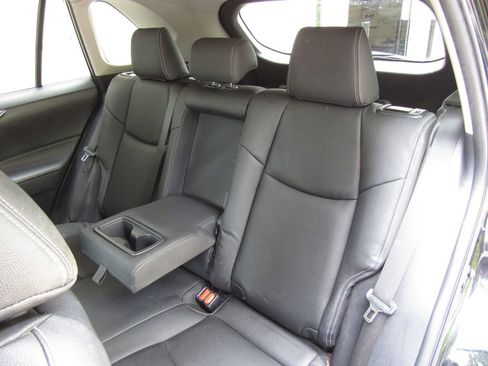 Used 2023 Toyota RAV4 LE AWD/4WD image 16