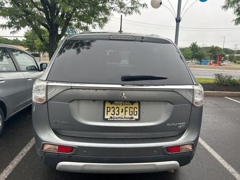 Used 2015 Mitsubishi Outlander GT AWD/4WD image 11