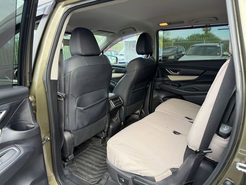 Used 2022 Subaru Ascent Limited image 6