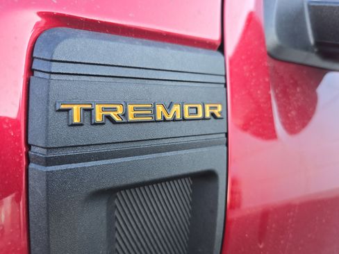 New 2025 Ford Maverick Tremor image 12