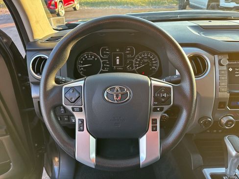 Used 2020 Toyota Tundra image 30
