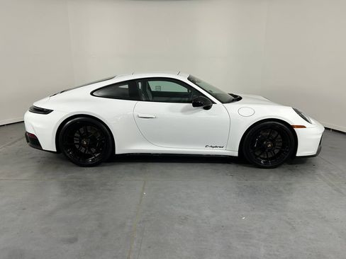 Certified 2025 Porsche 911 Carrera GTS RWD image 8
