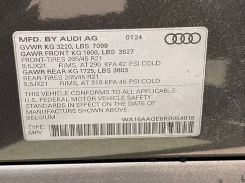 Used 2024 Audi Q8 e-tron Prestige AWD/4WD image 38
