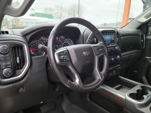 Used 2021 Chevrolet Silverado 1500 LT Trail Boss image 8