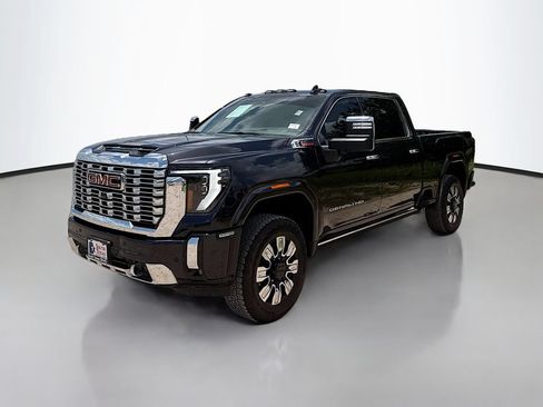 Used 2026 GMC Sierra 2500 Denali w/ Denali Reserve Package AWD/4WD image 3