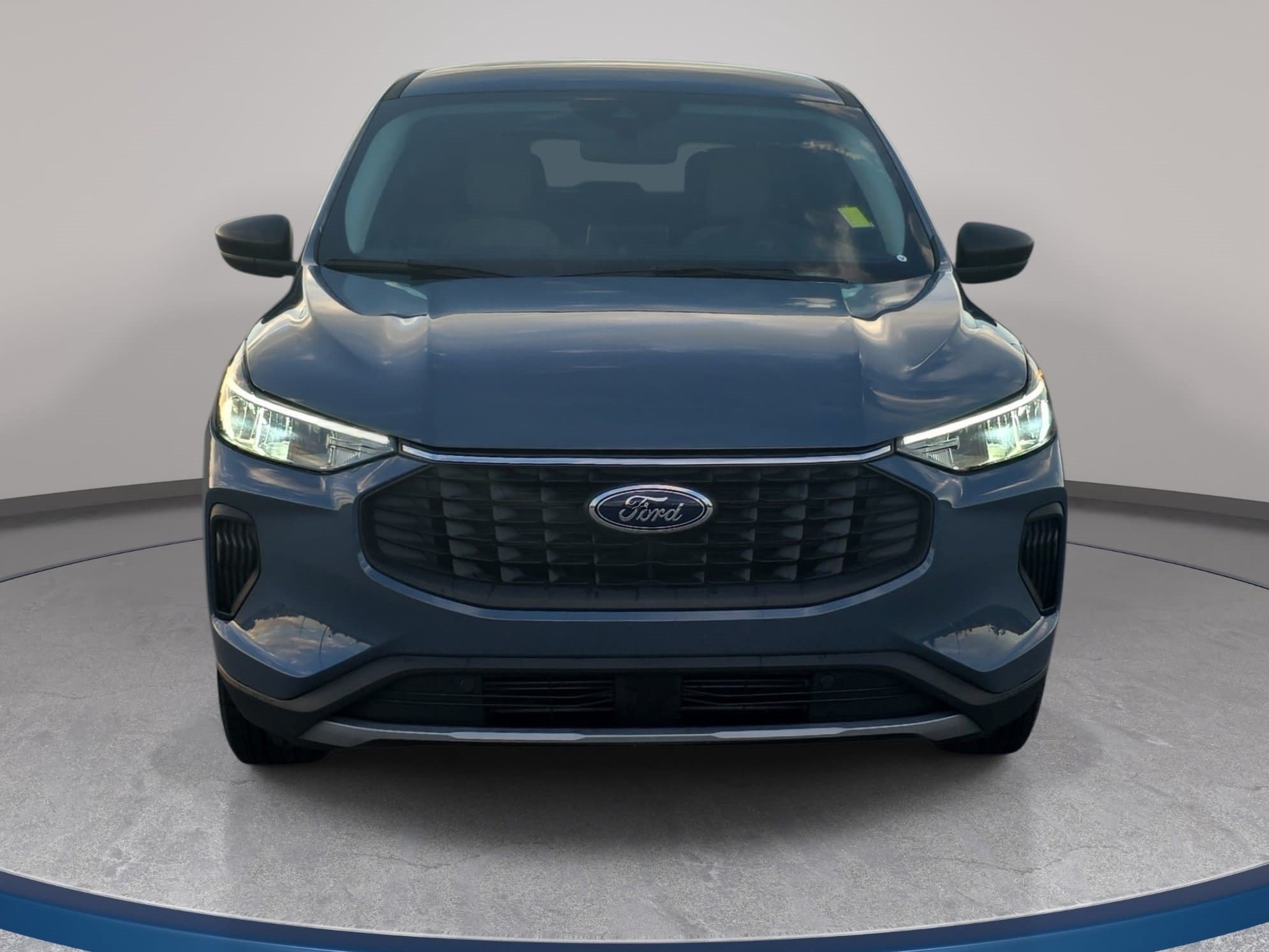 Used 2026 Ford Escape Active AWD/4WD image 2