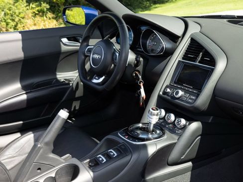 Used 2014 Audi R8 V8 w/ Convenience Package AWD/4WD image 47