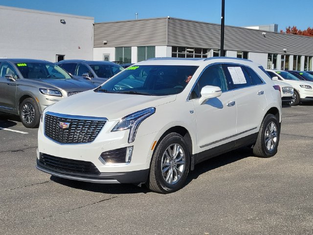 Used 2022 Cadillac XT5 Premium Luxury AWD/4WD image 2