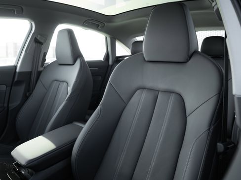 New 2026 Audi A6 Premium Plus AWD/4WD image 15