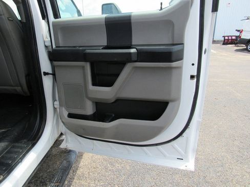 Used 2020 Ford F550 2WD Crew Cab Super Duty image 14