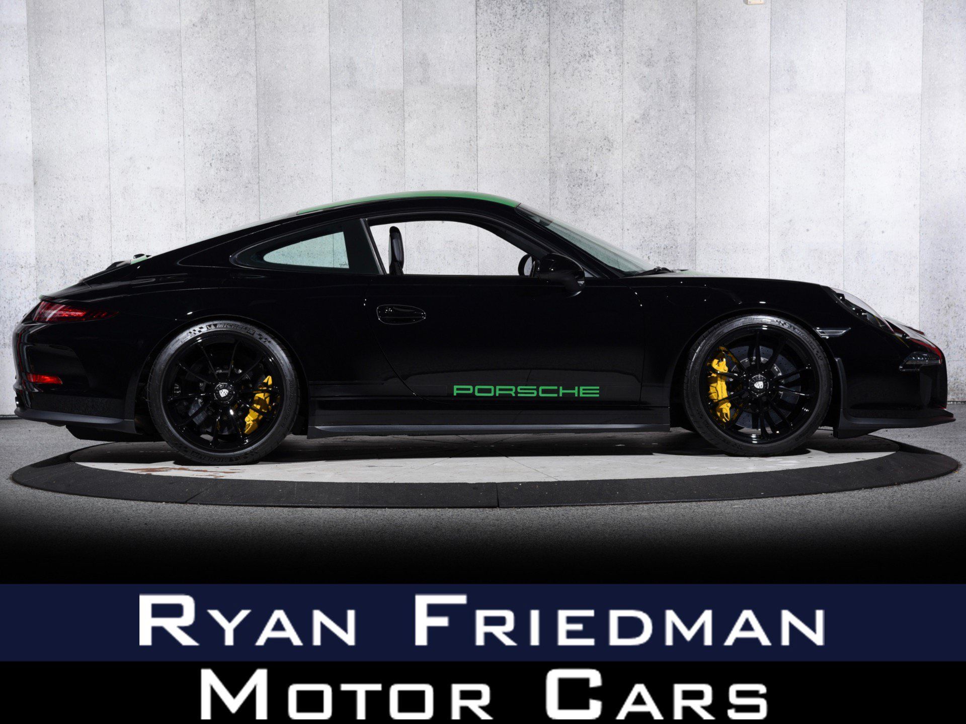 Used 2016 Porsche 911 R RWD image 1