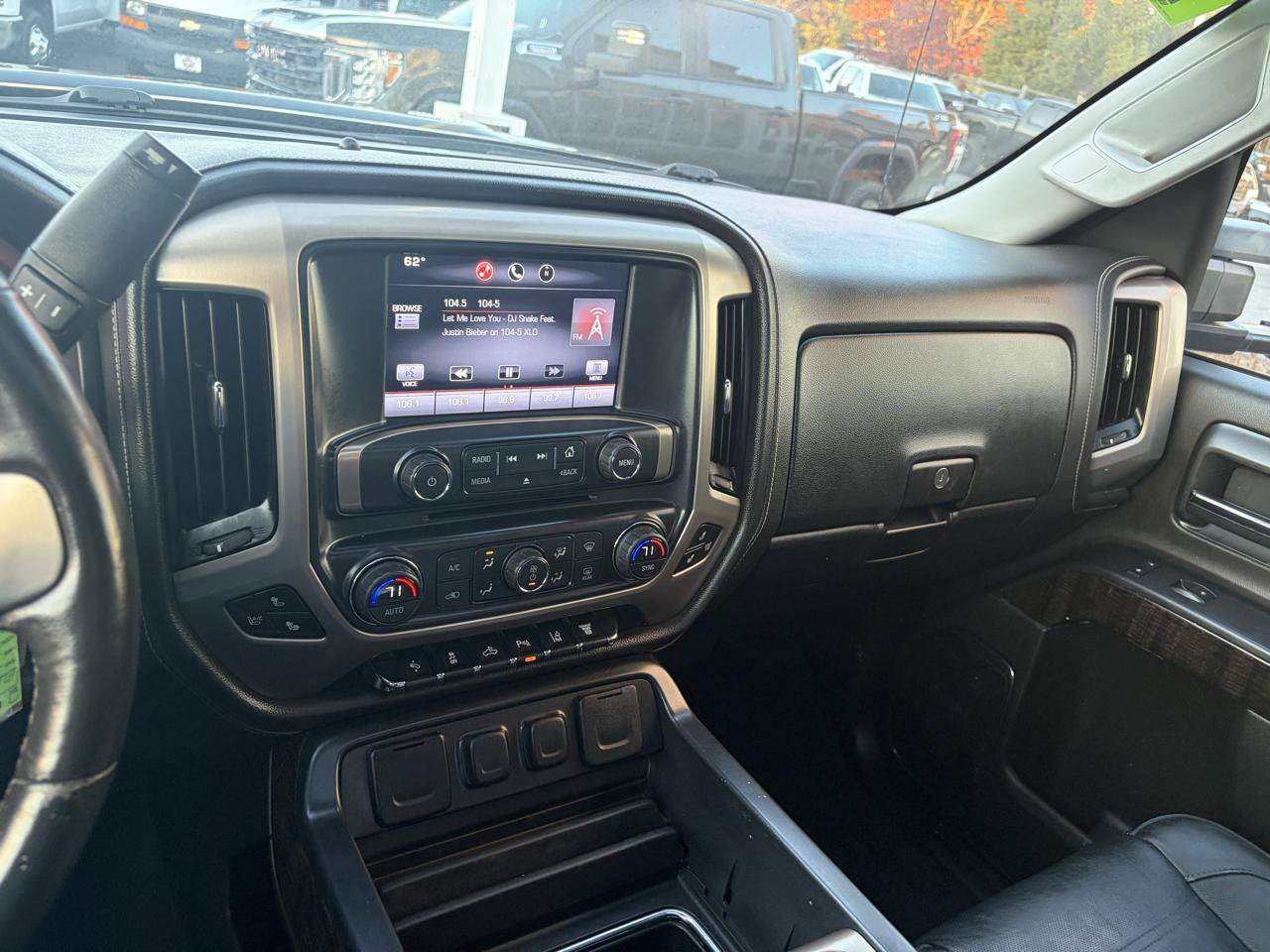Used 2015 GMC Sierra 3500 Denali w/ Duramax Plus Package AWD/4WD image 32