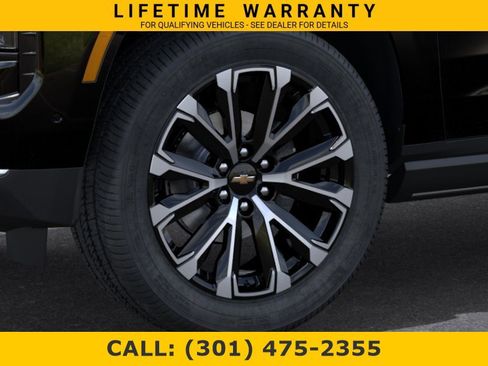 New 2026 Chevrolet Suburban High Country AWD/4WD image 9