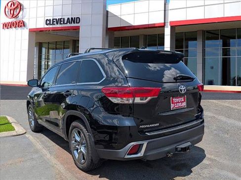 Used 2018 Toyota Highlander Limited Platinum AWD/4WD image 5