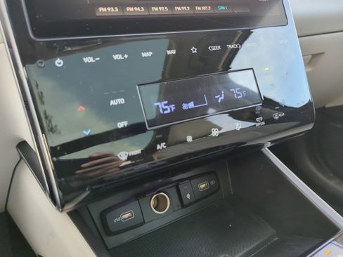 Used 2022 Hyundai Tucson Limited w/ Cargo Package image 27