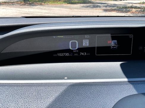Used 2022 Toyota Prius Prime Limited FWD image 12