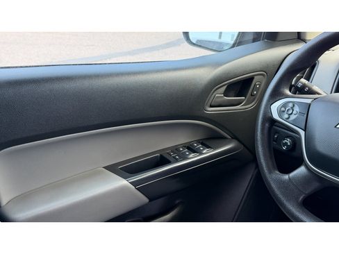 Certified 2022 Chevrolet Colorado W/T w/ WT Convenience Package image 17