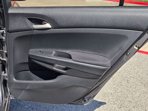 Used 2011 Honda Accord SE image 26