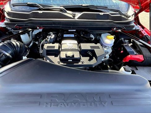 Used 2024 RAM 2500 Laramie w/ Safety Group image 10