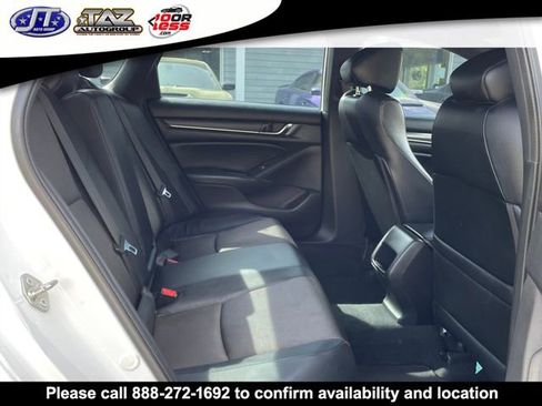 Used 2018 Honda Accord Sport image 11