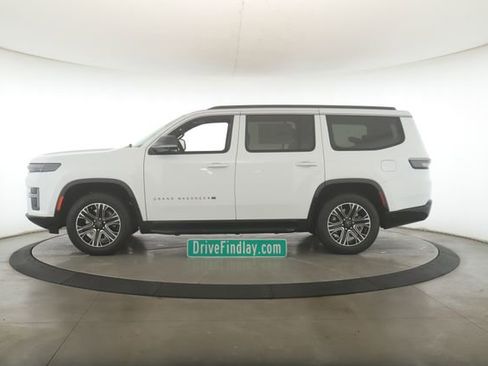 New 2026 Jeep Grand Wagoneer 4WD image 9