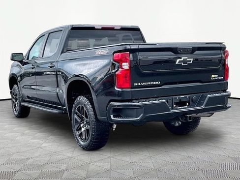 Used 2024 Chevrolet Silverado 1500 Custom Trail Boss AWD/4WD image 4