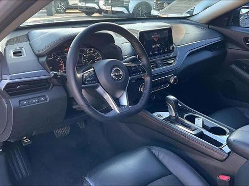 Certified 2024 Nissan Altima 2.5 SR image 17