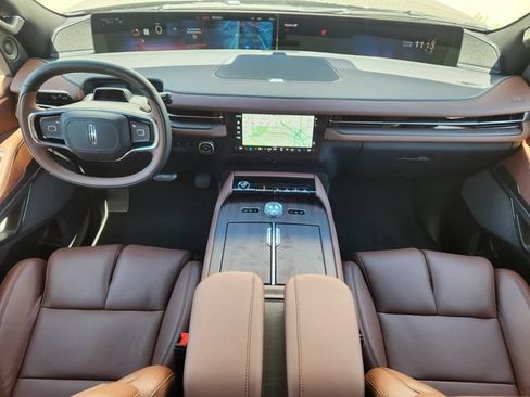 New 2026 Lincoln Navigator L Reserve AWD/4WD image 11