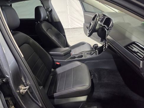 Used 2023 Volkswagen Jetta SE w/ Panoramic Sunroof Package image 10