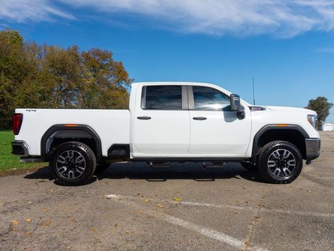 Used 2021 GMC Sierra 2500 4x4 Crew Cab w/ Gooseneck/5TH Wheel Package image 4