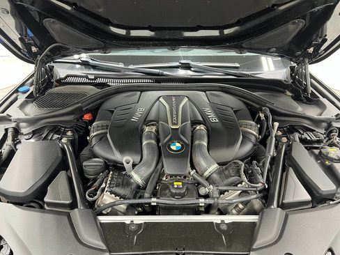 Used 2018 BMW M550i xDrive AWD/4WD image 29