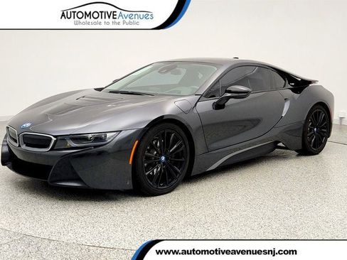 Used 2019 BMW i8 Coupe image 1