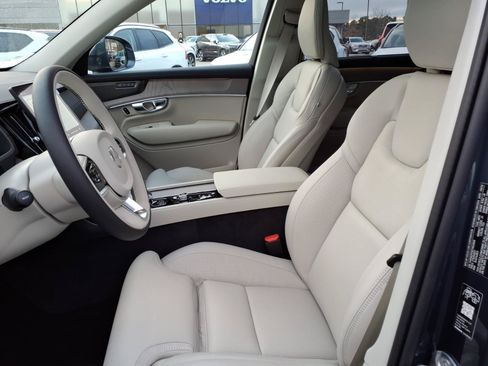 New 2026 Volvo XC90 B6 Ultra w/ Protection Package Premier AWD/4WD image 17