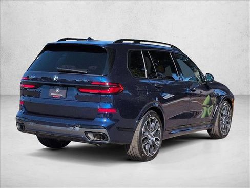 New 2026 BMW X7 xDrive40i image 2