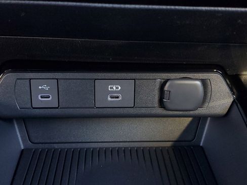 New 2026 Toyota Prius Plug-In Hybrid image 25