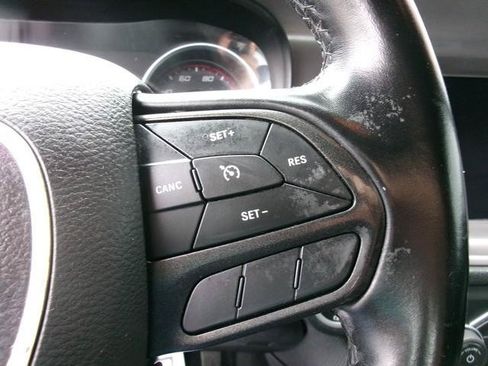 Used 2023 Dodge Charger SXT RWD image 10
