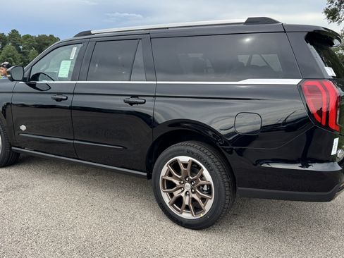 New 2027 Ford Expedition Max King Ranch AWD/4WD image 3