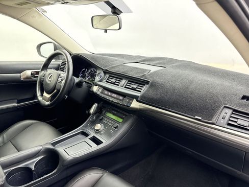 Used 2014 Lexus CT 200h image 31