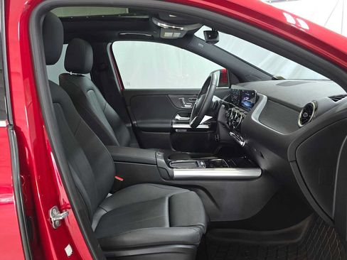 Certified 2026 Mercedes-Benz GLA 250 4MATIC image 11