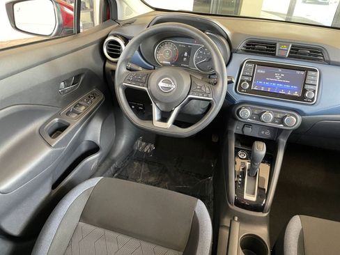 Used 2025 Nissan Versa SV FWD image 32