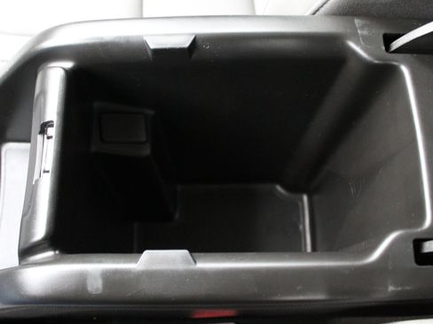 Used 2022 Chevrolet Colorado W/T image 32