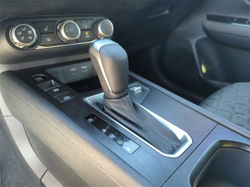 Certified 2025 Nissan Kicks SV w/ SV Premium Package image 31