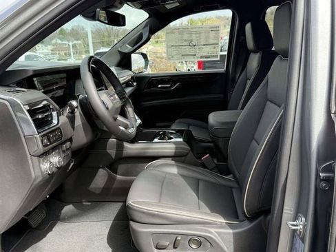 New 2026 GMC Yukon XL Elevation image 10