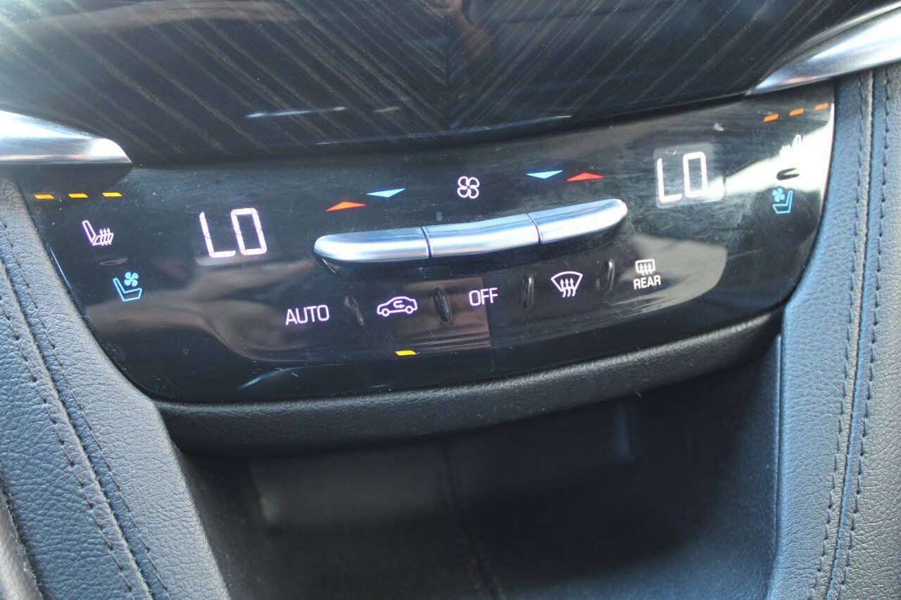 Used 2020 Cadillac XT6 Premium Luxury AWD/4WD image 20