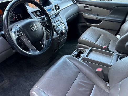 Used 2012 Honda Odyssey Touring image 11